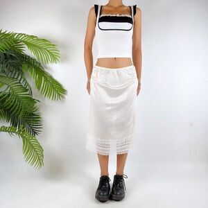 Vintage 90s White Coquette Cottagecore Low Rise Angelcore Midi Slip Skirt / M
